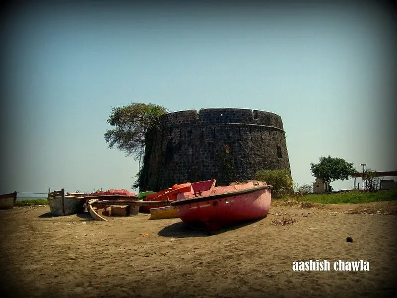 Arnala Fort