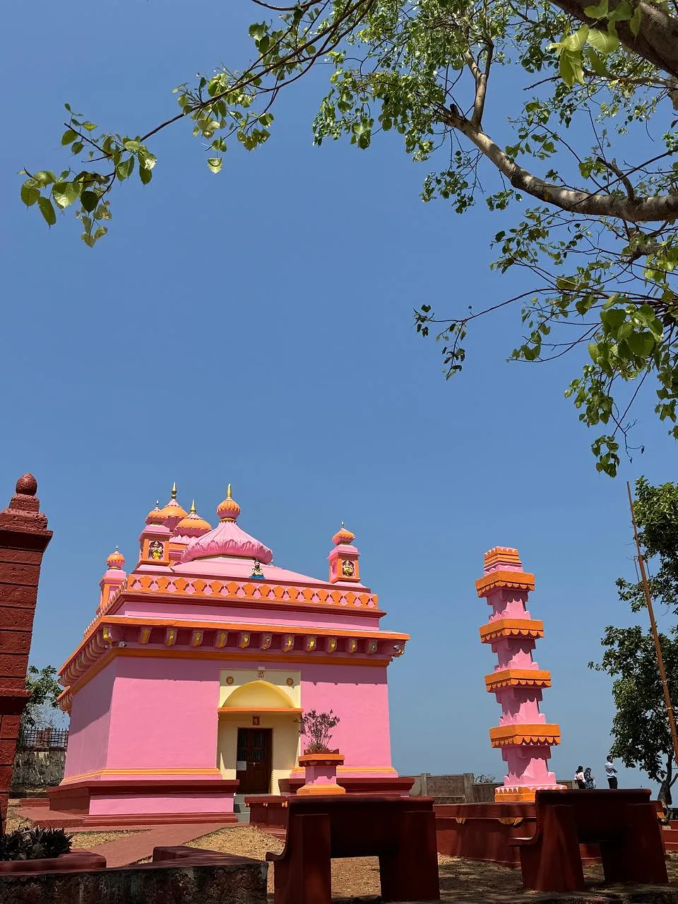 Konkan Road Trip Part 2 – Guhaghar to Dapoli with Beaches, Forts & Family Fun