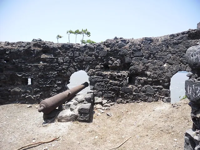 Trek to Korlai Fort,Alibag