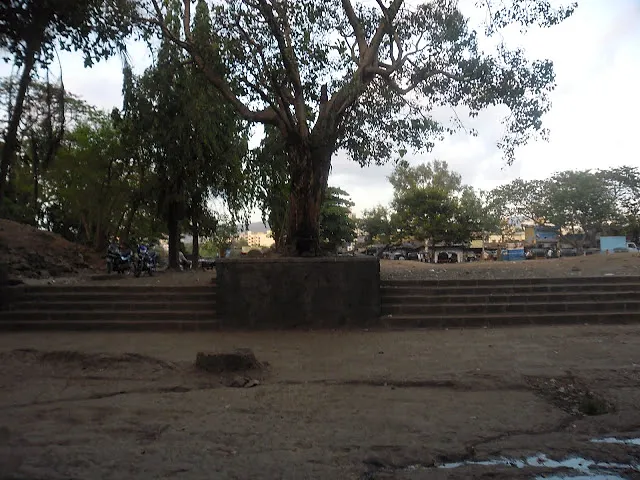 Stairs constructed as a part of restoration(1.05 crores ?) — Mandapeshwar Caves, Borivali