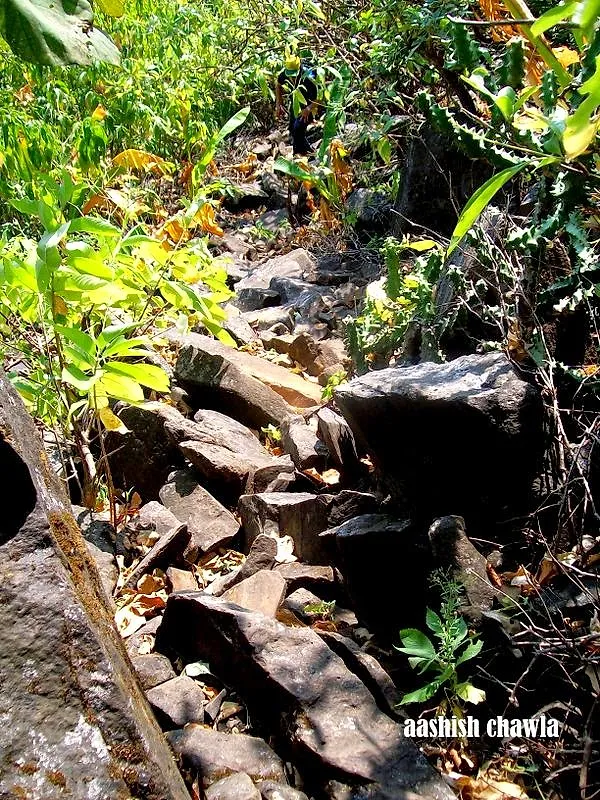 Tak Mak Fort Trek