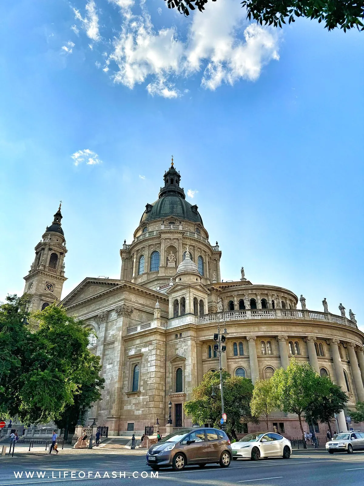 सेंट स्टेफन बासिलिका: बुडापेस्ट का एक रत्न (St Stephens Basilica)