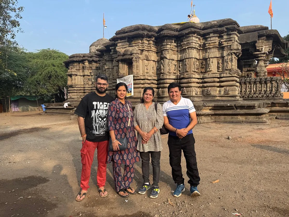 मानकेश्वर शिव मंदिर