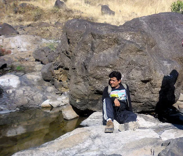 Trek from Samrad -Sandhan valley-Karoli Ghat-Ratangad-Ratanwadi