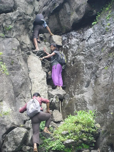 Asherigad Trek — An Independence Day Trek (2012)
